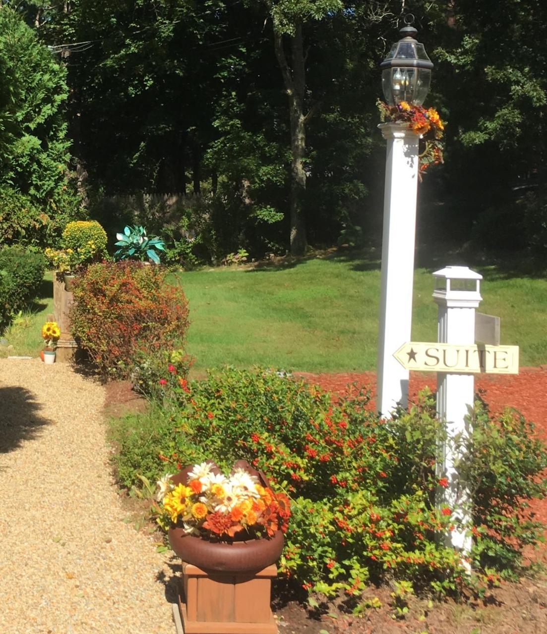 Clear Pond Getaway Apartment Plymouth Bagian luar foto